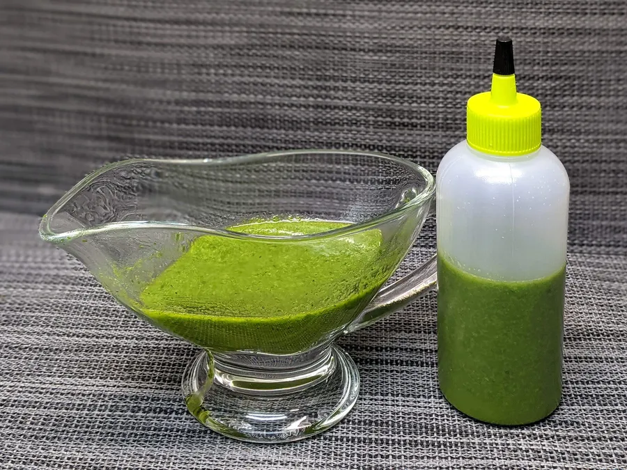 Segunda presentación del aceite de albaca.