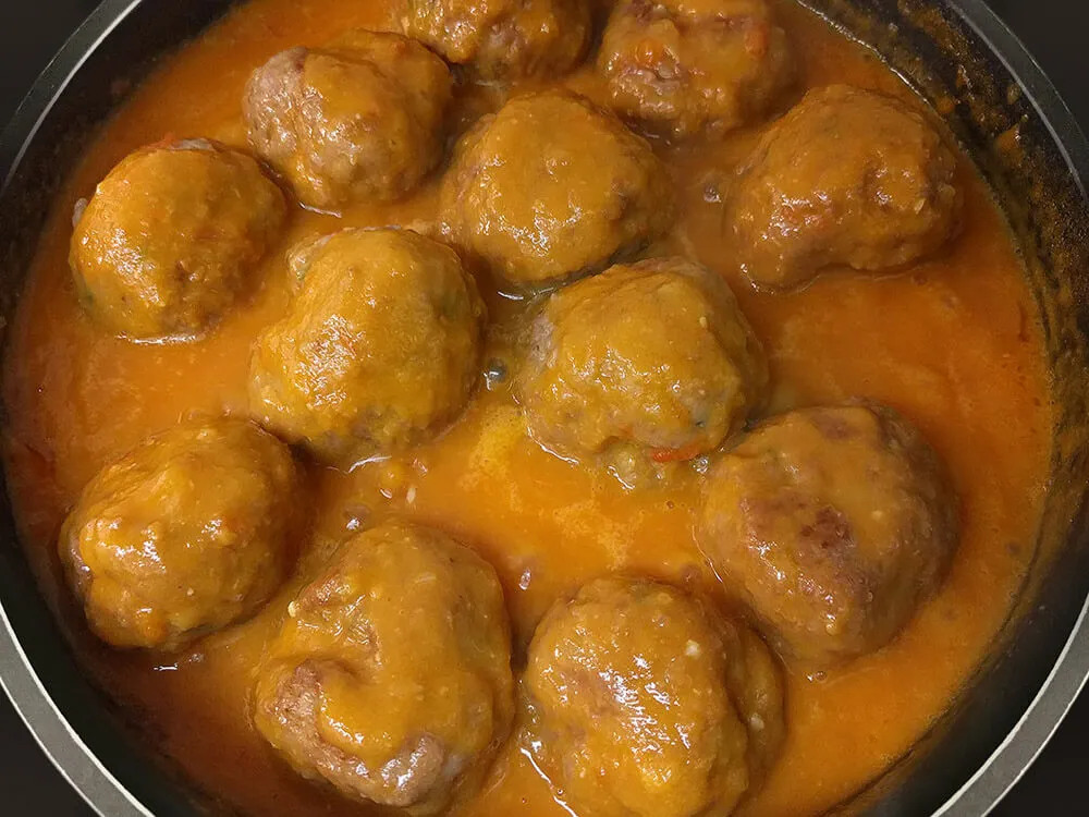 Albóndigas en salsa de tomate