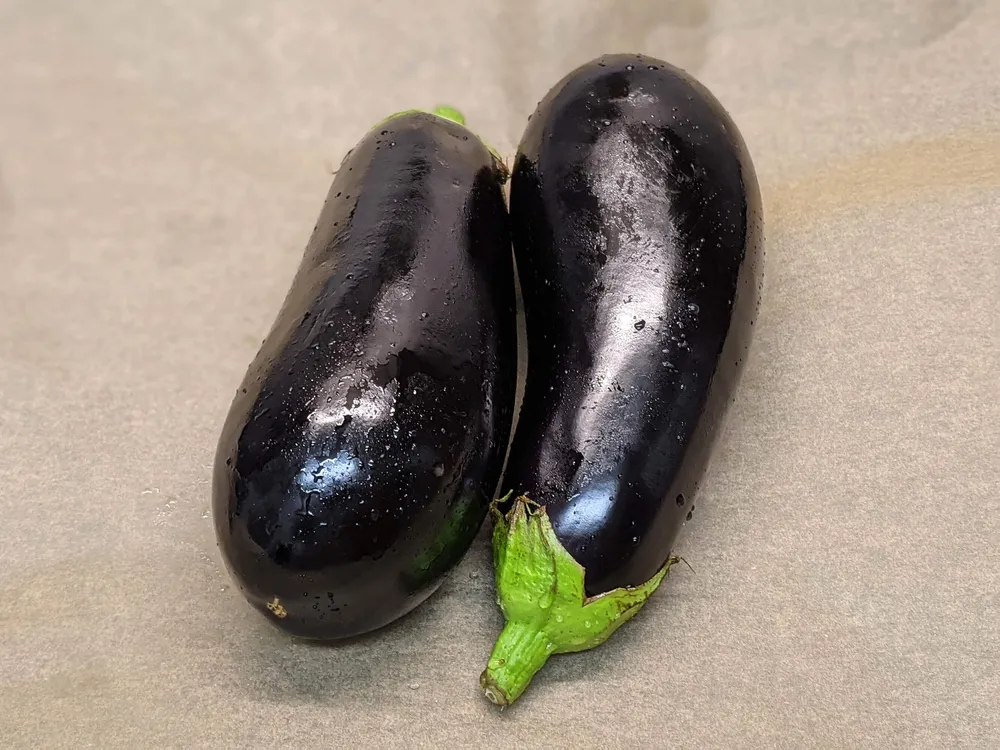 Berenjenas listas para hornear.