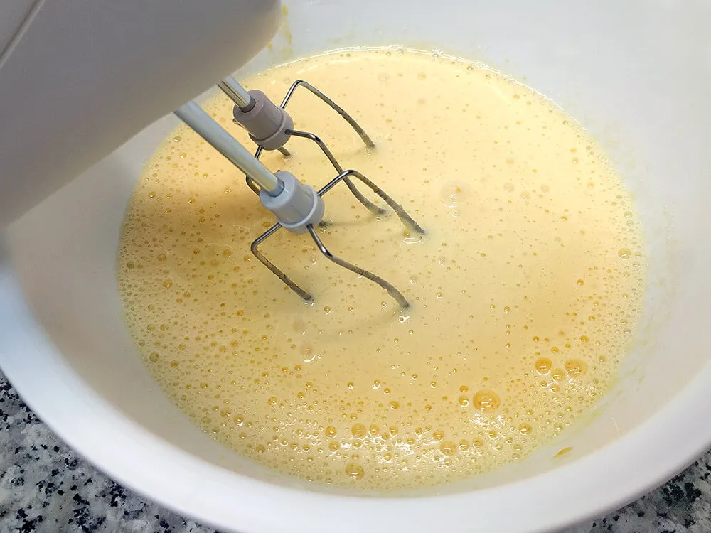 Huevos batidos con azúcar