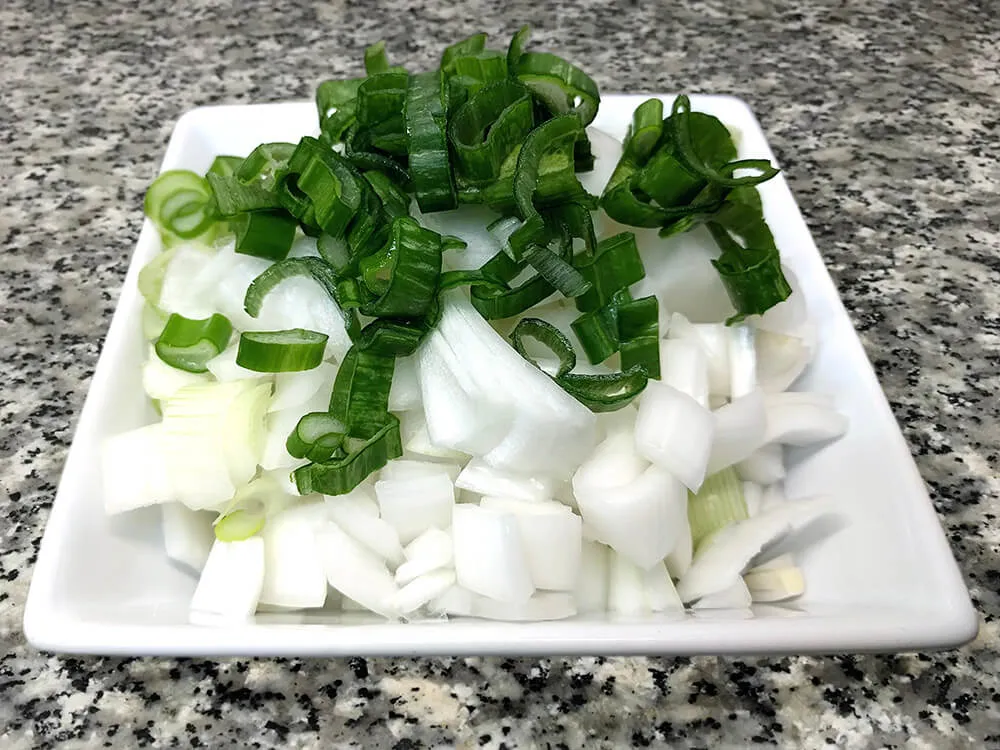Cebolla tierna picada