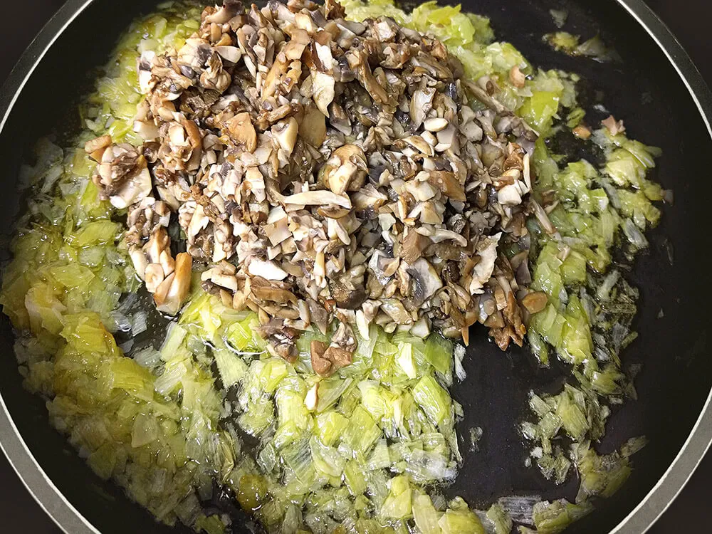 Puerro, champiñones y ceps.