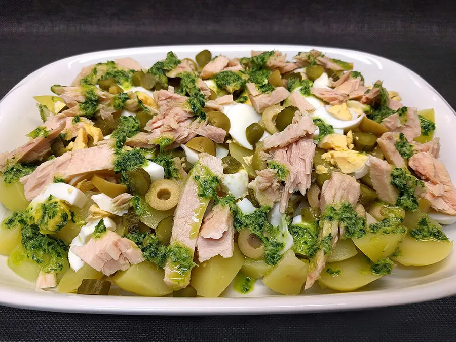 Ensalada_patatas_bonito_base