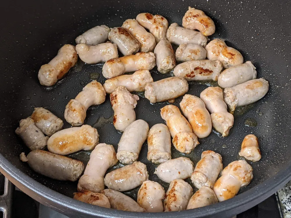 Salchichas salteadas.