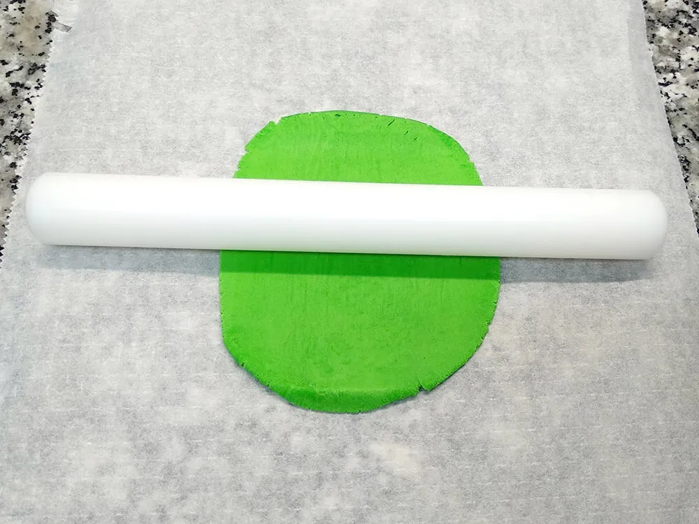 Fondant estirado con rodillo.