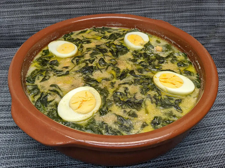Garbanzos estofados con espinacas baby