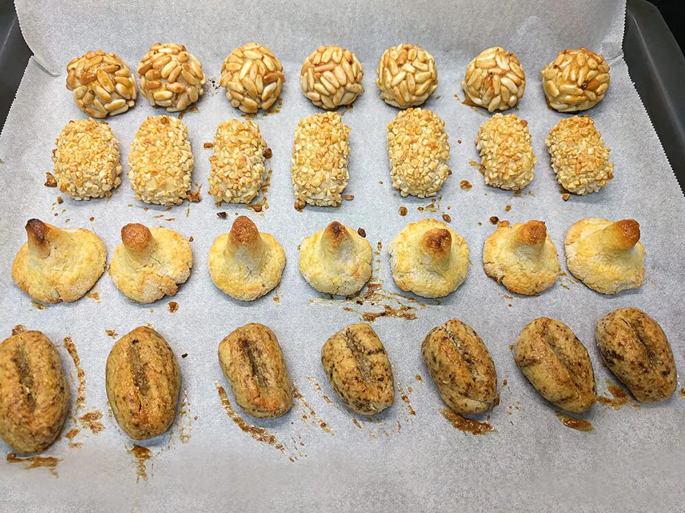 Panellets horneados.