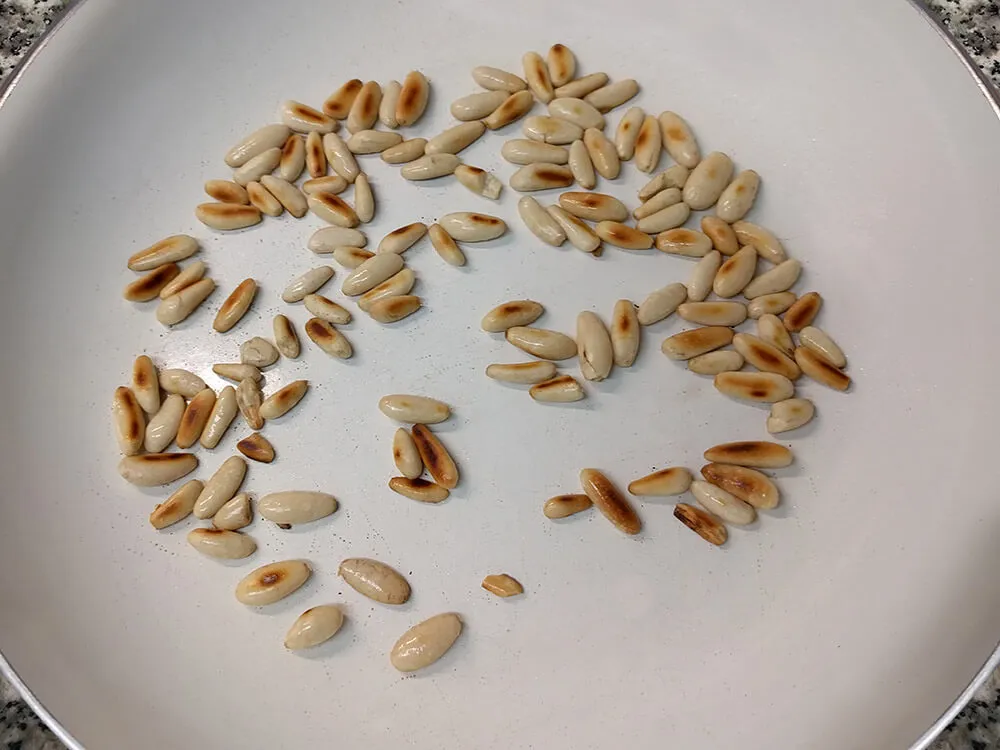 Piñones tostados