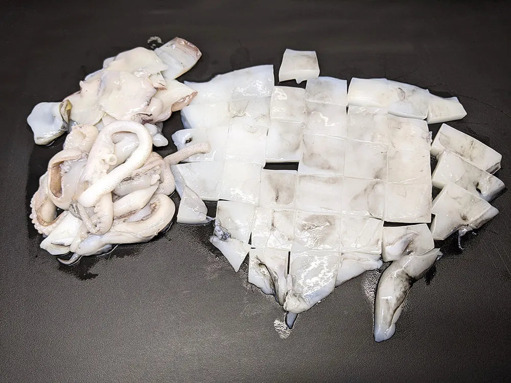 Sepia fresca troceada.