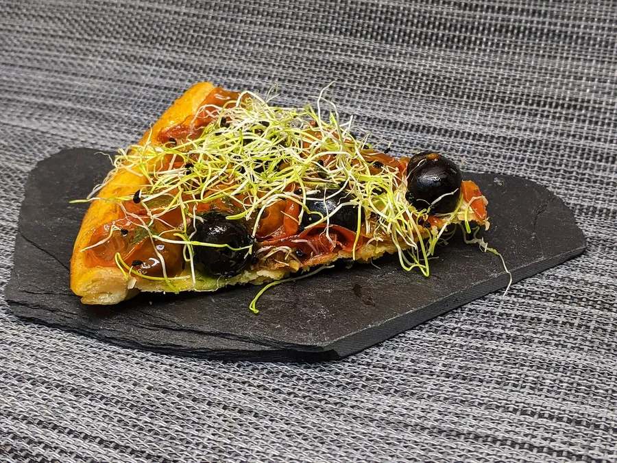 Segunda presentación de la tatín de tomates cherry.