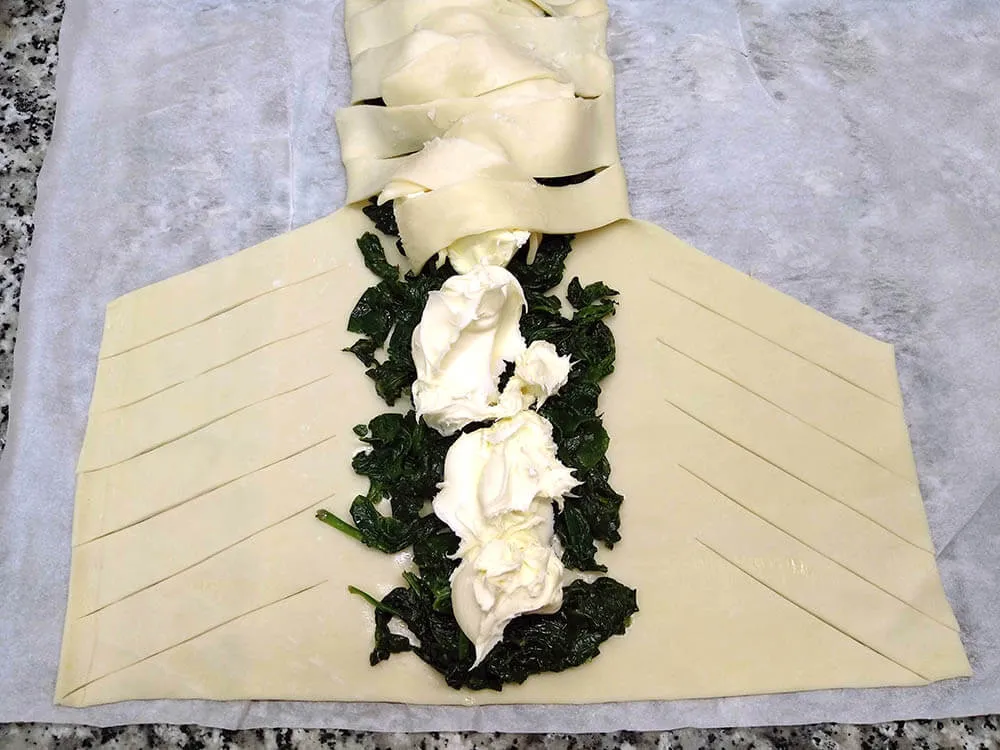 Trenza de hojaldre cerrada.